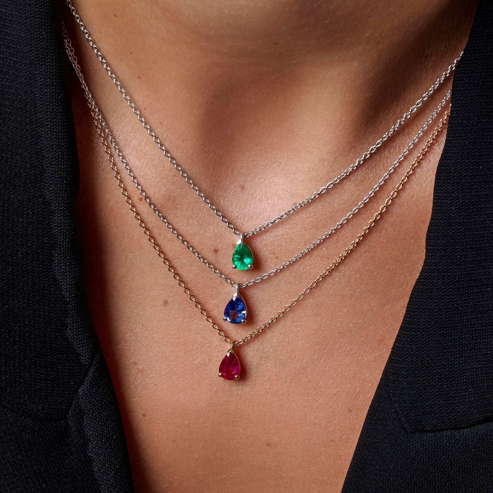 ÉternitéPendentif, or, saphir taille poire  - PF