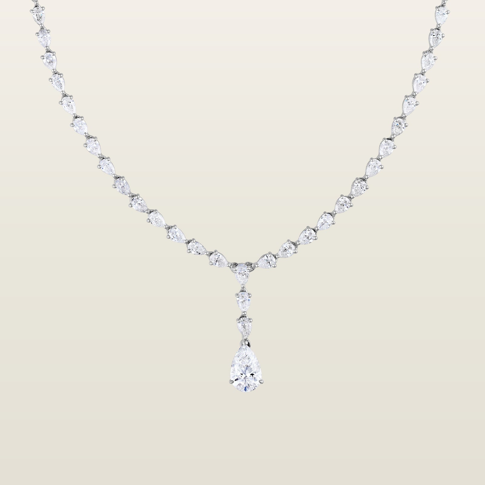 Collier Chute PoiresCollier, or blanc, diamants poires - VEND