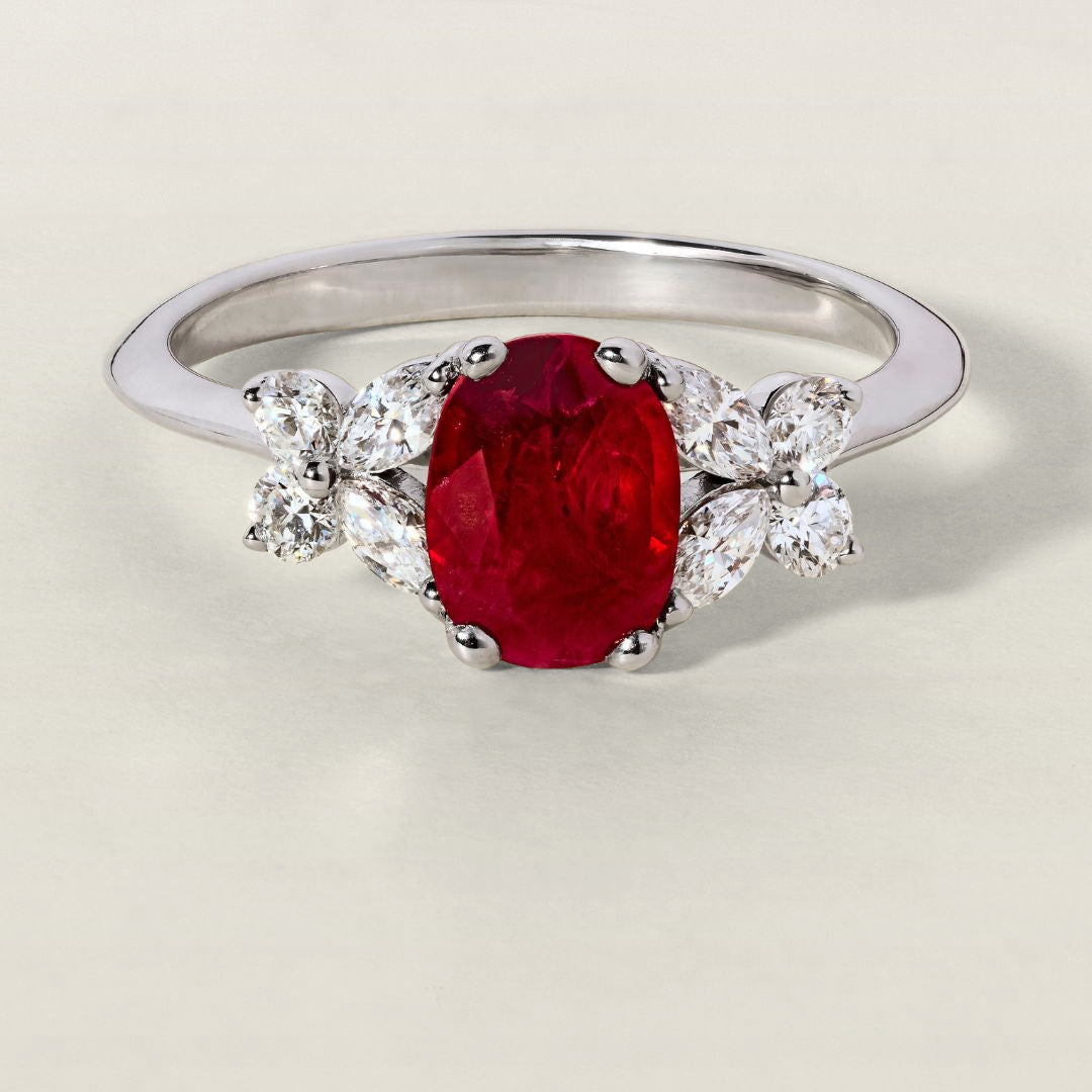 OrchidéeBague, or, rubis taille ovale, diamants - PF