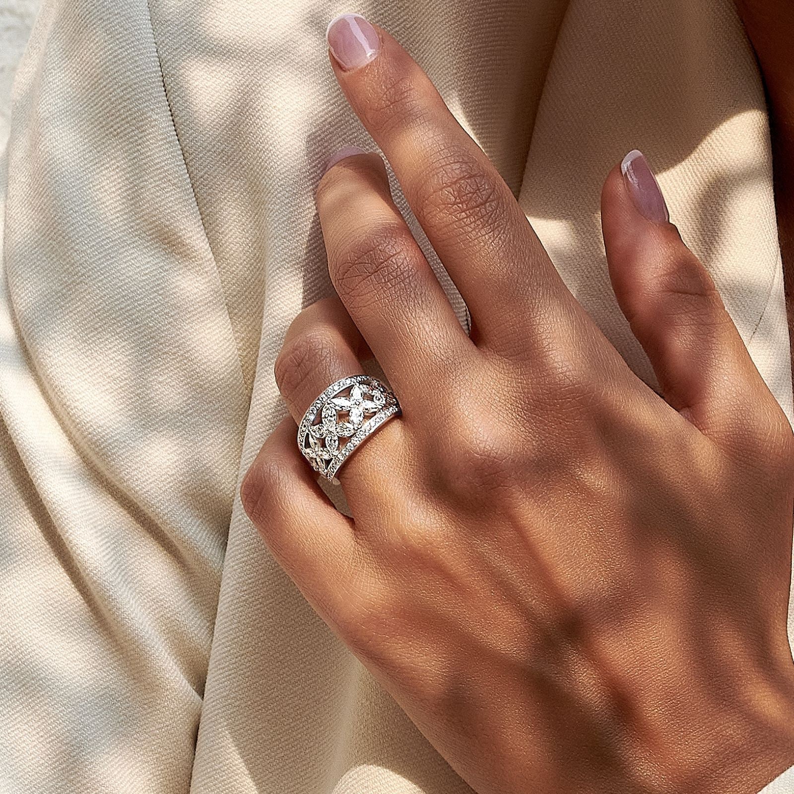 Bague En Or Blanc 14 Carats Avec Diamant Solitaire, Marque Sky Sea Créations - Taille 35 à 68