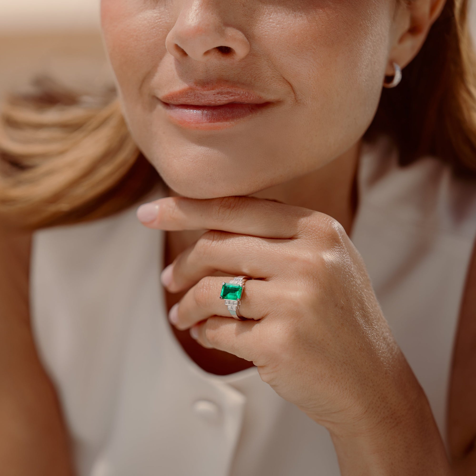 BabyloneBague, or blanc, émeraude, diamants taille princesse - PF