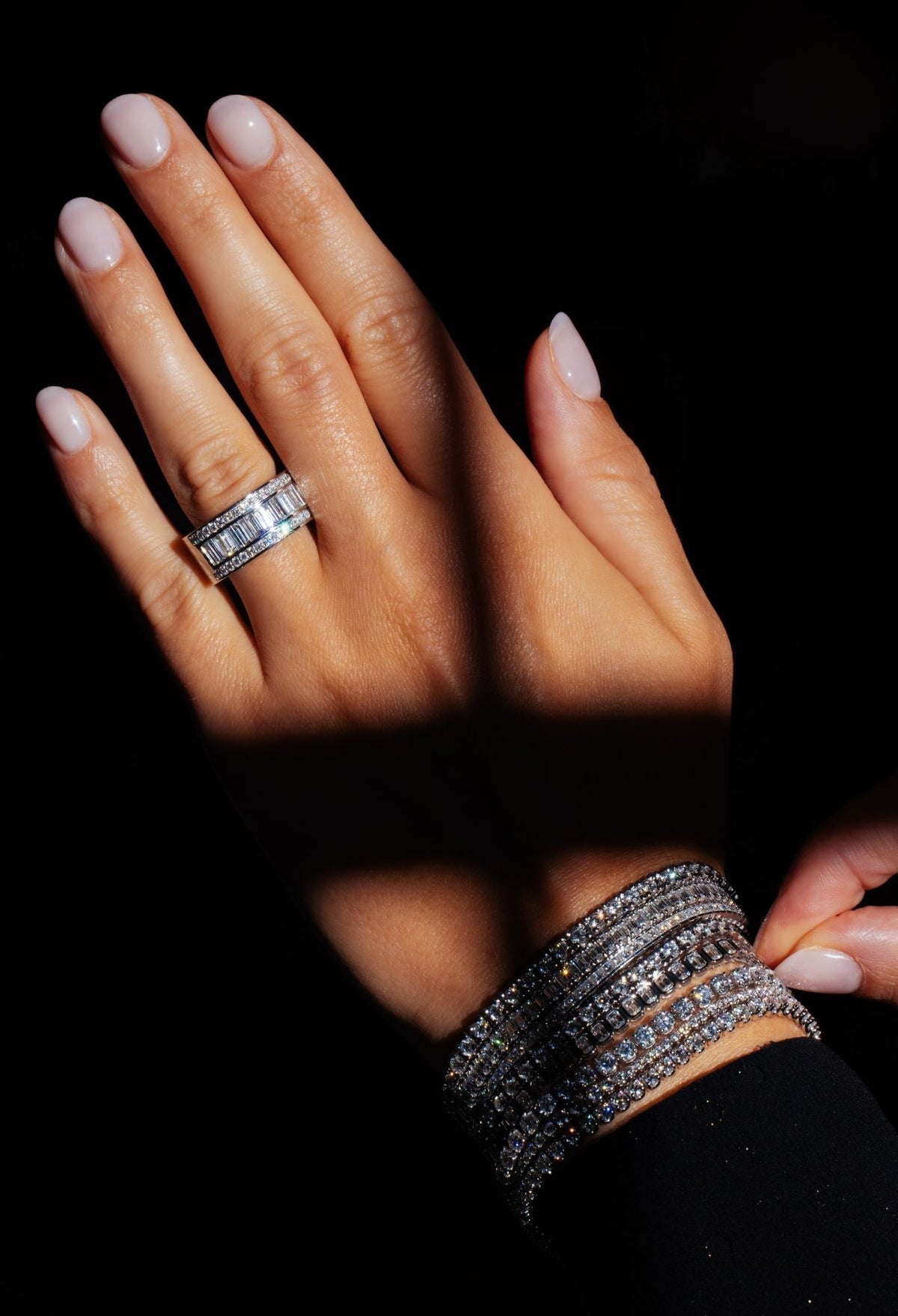 Le bracelet tennis : l’histoire d’un bijou devenu légende
