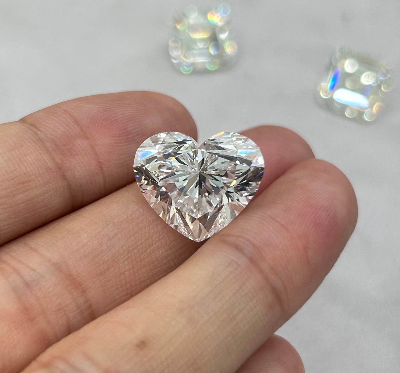 Reportage TF1 : SUR LA ROUTE DES DIAMANTS EN INDE