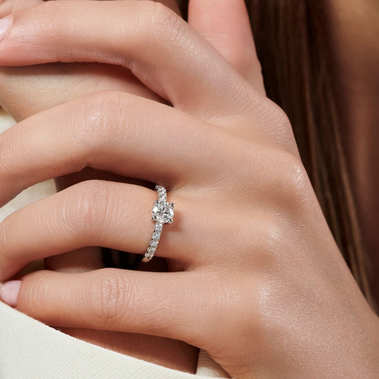 Solitaires corps serti