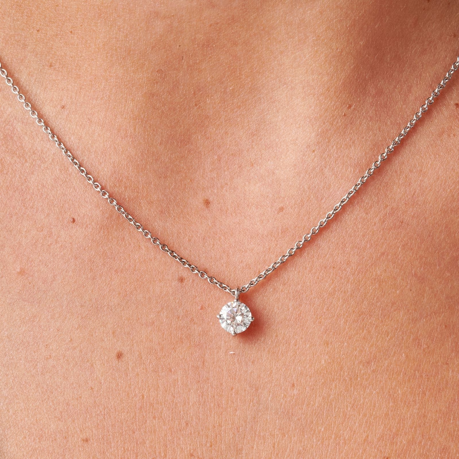 pendentif rubis signé Pellegrin fabricant de bijoux haute joaillerie