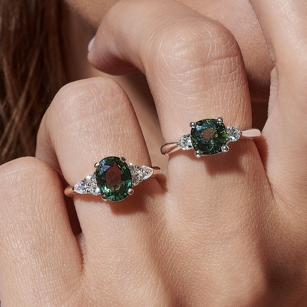 ÉléganceBague, or, saphir vert, diamants - PF