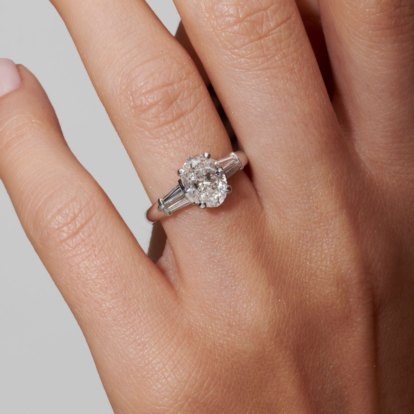 Circé OvaleSolitaire, or blanc, diamant taille ovale, diamants - PF