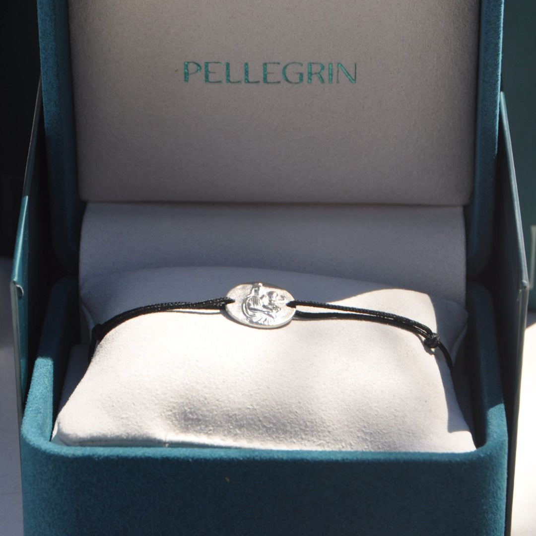 Bracelet Notre-Dame de la Garde argent sur cordon dans son écrin logo pellegrin 