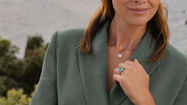 VendômeBague, or blanc, émeraude, diamants - PF