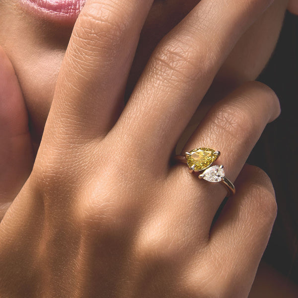 Toi & Moi FancyBague, or blanc, diamant poire fancy yellow, diamant poire - PF